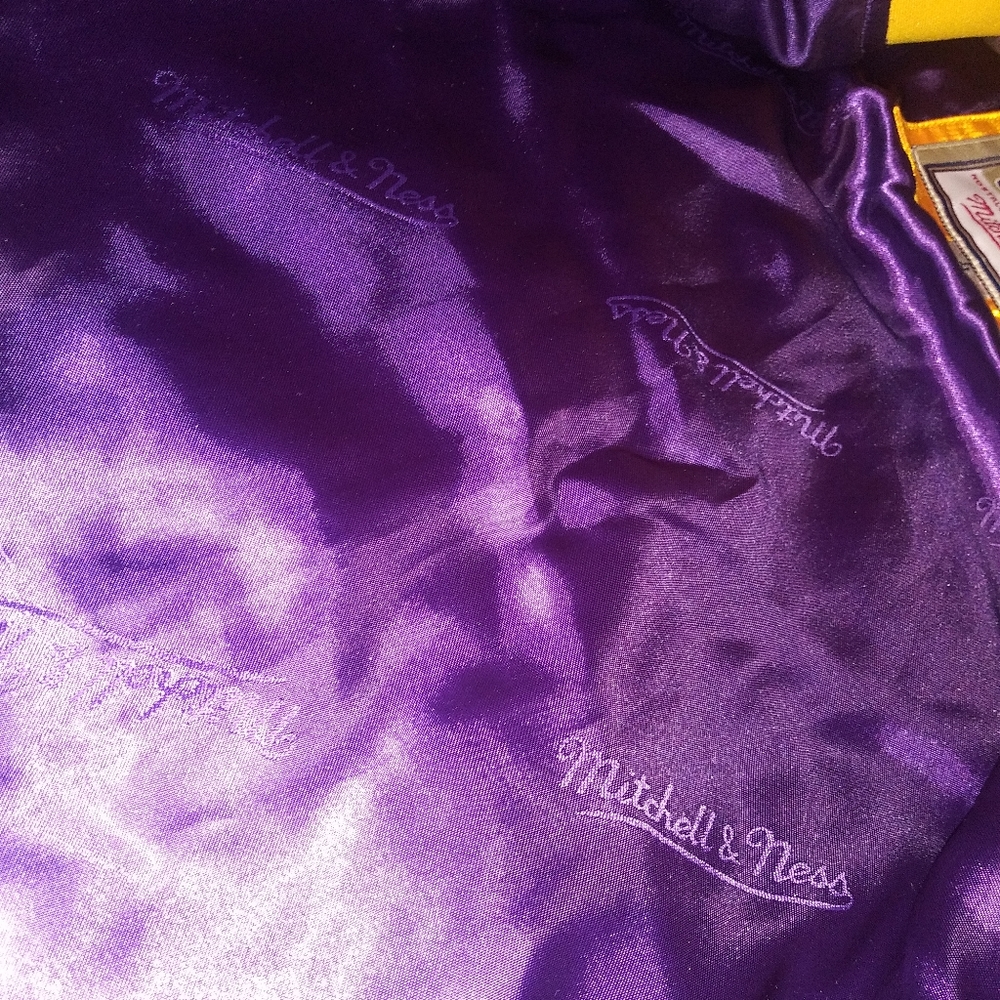 Rare* Mitchell & Ness Lakers Hardwood Classics - Picture 10 of 13